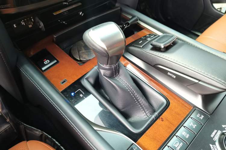 Used Lexus LX 2017 570 Prestige Luxury Edition Gear Lever