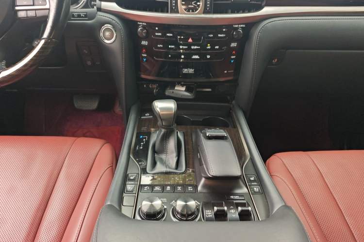 Used Lexus LX 2017 570 Prestige Luxury Edition Gear Lever