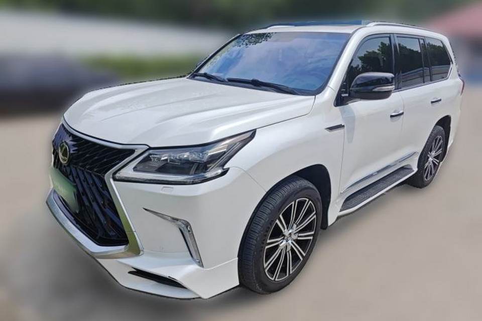 Lexus LX 2017