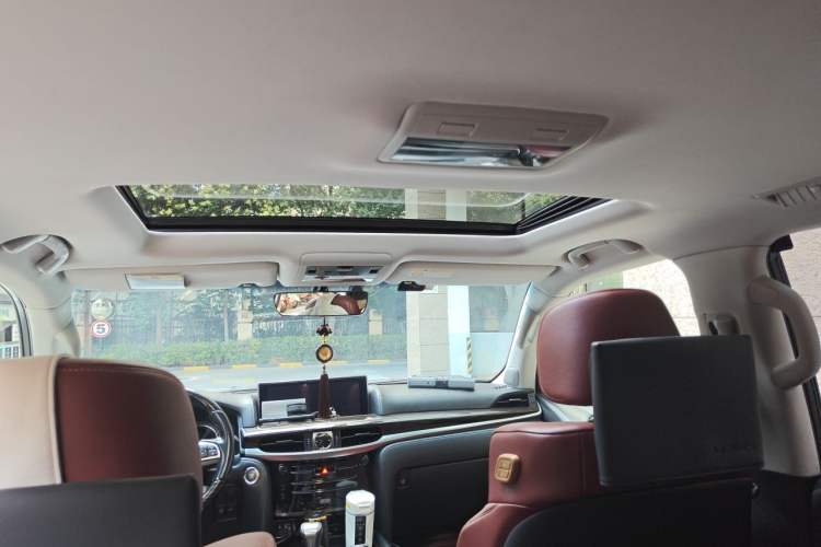 Used Lexus LX 2017 570 Dynamic Luxury Edition Headliner