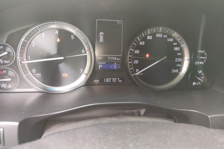 Used Lexus LX 2017 570 Dynamic Luxury Edition Odometer Close Up