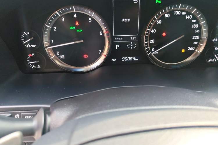 Used Lexus LX 2017 570 Prestige Luxury Edition Odometer Close Up