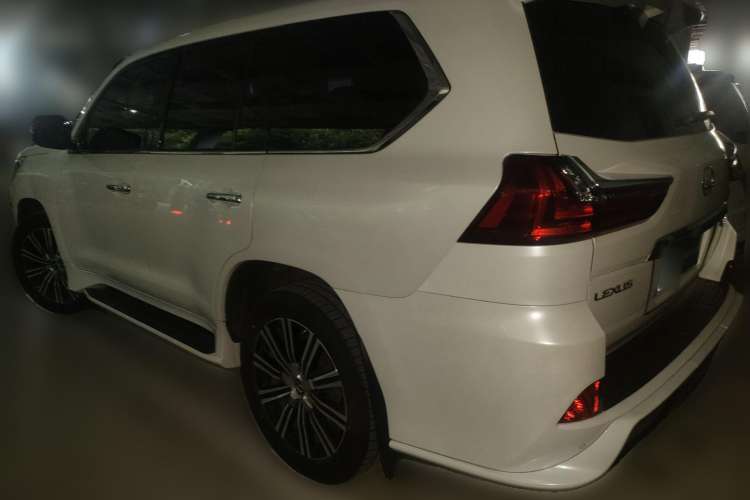 Used Lexus LX 2017 570 Peak Special Limited Edition Rear Left 45 Deg