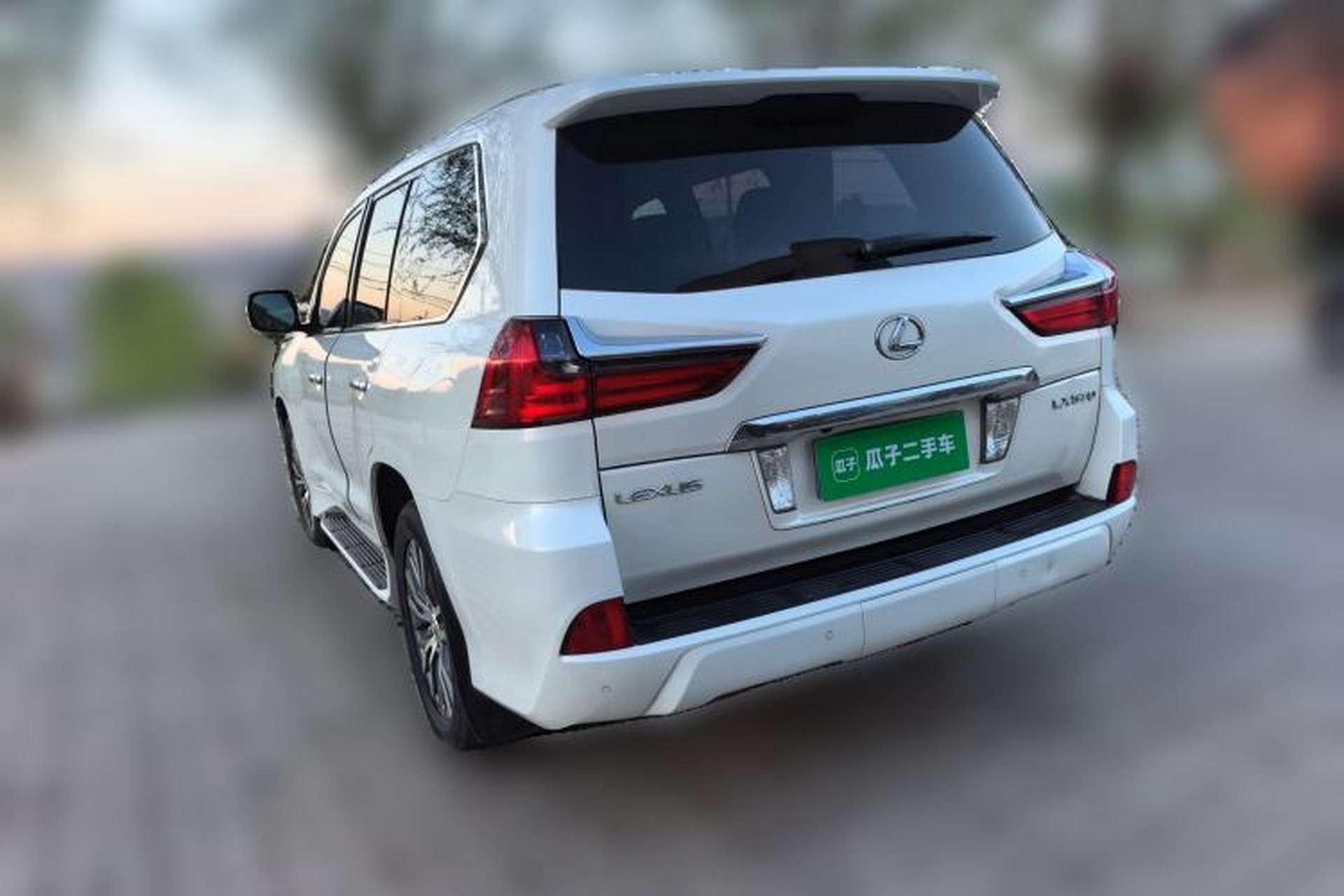 Used Lexus LX 2017 570 Dynamic Luxury Edition Rear Left 45 Deg