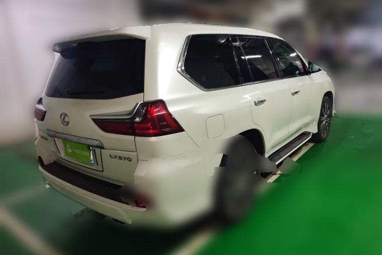 Used Lexus LX 2017 570 Prestige Luxury Edition Rear Right 45 Deg
