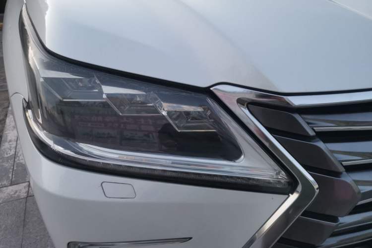 Used Lexus LX 2017 570 Dynamic Luxury Edition Right Front Headlight