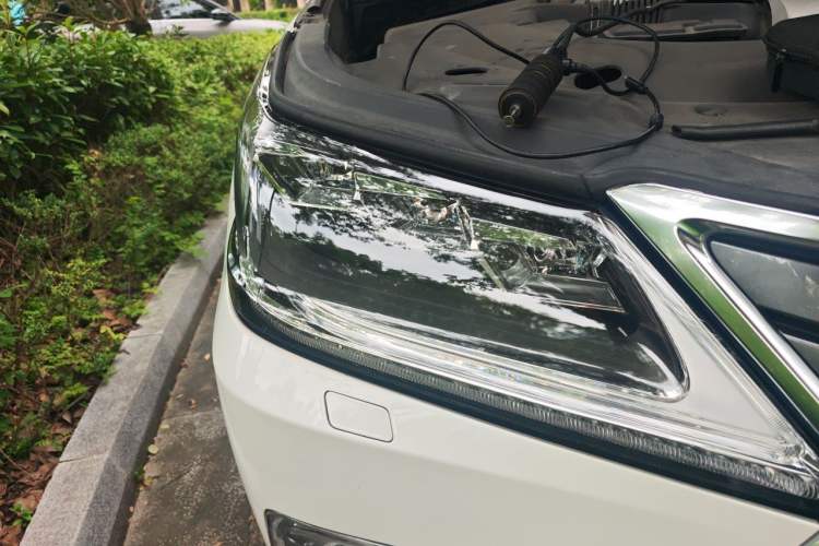 Used Lexus LX 2017 570 Dynamic Luxury Edition Right Front Headlight