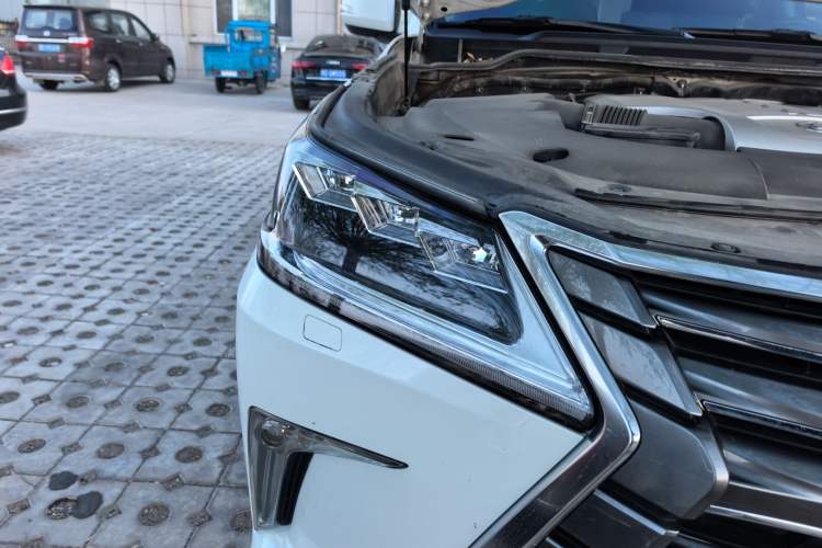 Used Lexus LX 2017 570 Dynamic Luxury Edition Right Front Headlight