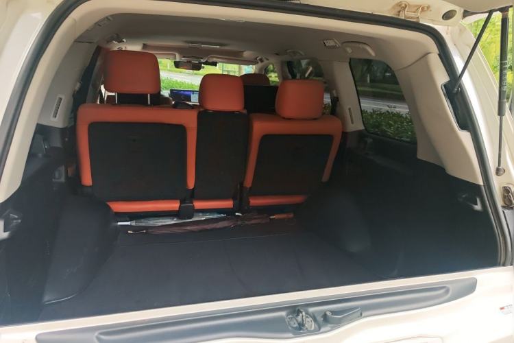 Used Lexus LX 2017 570 Dynamic Luxury Edition Trunk