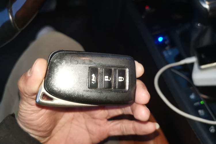 Used Lexus LX 2017 570 Dynamic Luxury Edition Vehicle Key