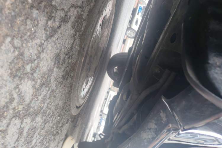Used Lexus LX  Chassis Front Left