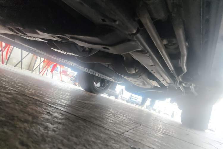 Used Lexus LX  Chassis Front Left