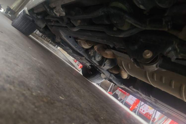Used Lexus LX  Chassis Rear Left