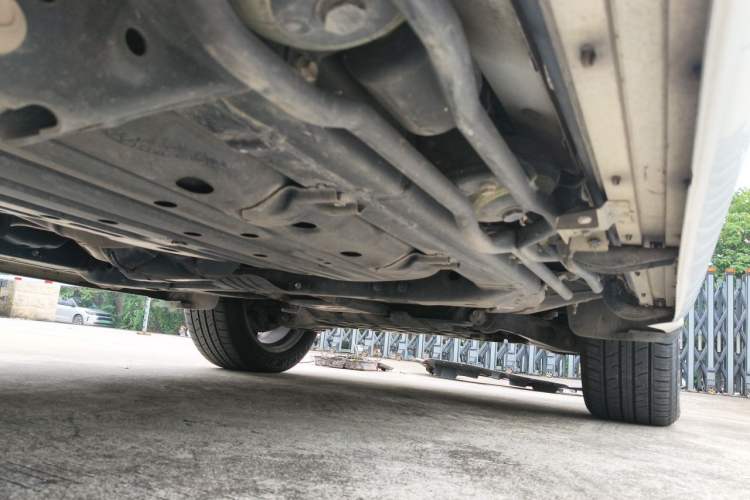 Used Lexus LX  Chassis Rear Right