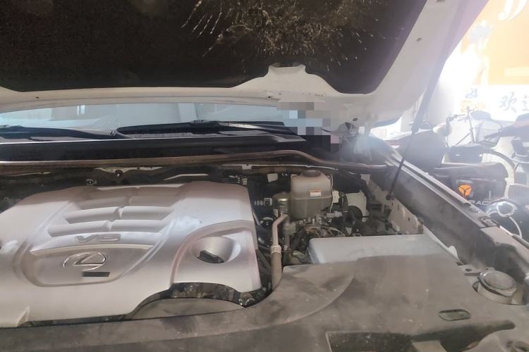 Used Lexus LX  Engine Bay Left