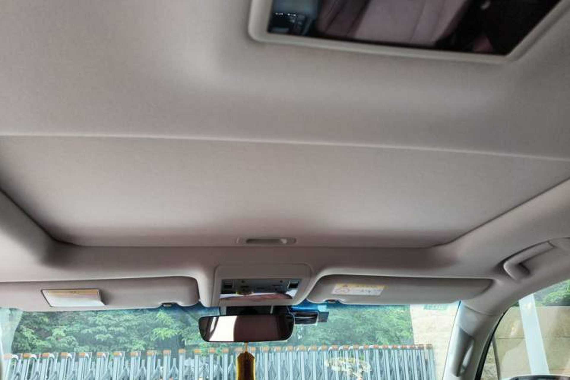 Used Lexus LX  Headliner