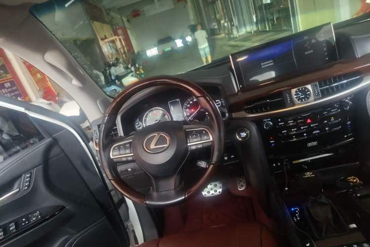 Used Lexus LX  Steering Wheel