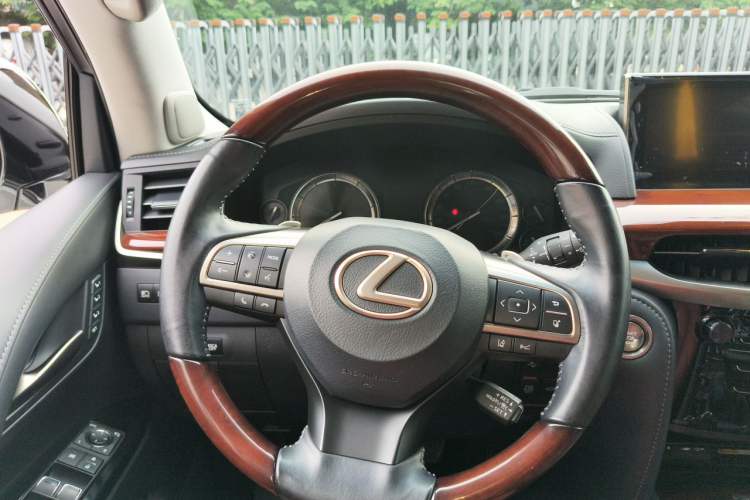 Used Lexus LX  Steering Wheel