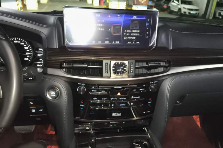 Used Lexus LX 2019 570 Prestige Luxury Edition Audio And AC Panel