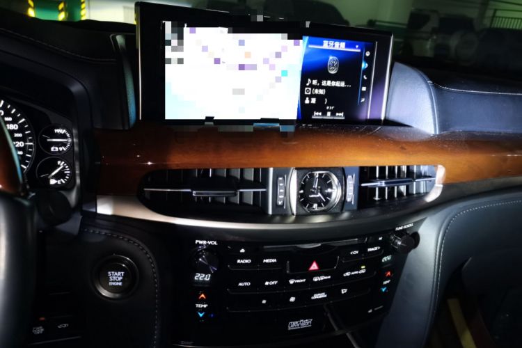 Used Lexus LX 2019 570 Dynamic Luxury Edition Audio And AC Panel