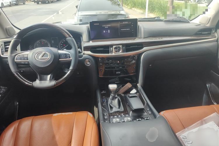 Used Lexus LX 2019 570 Dynamic Luxury Edition Center Console