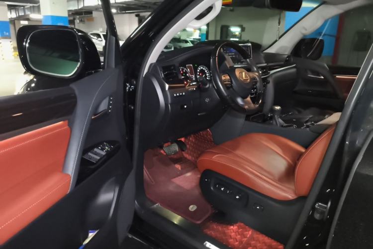 Used Lexus LX 2019 570 Prestige Luxury Edition Driver Seat