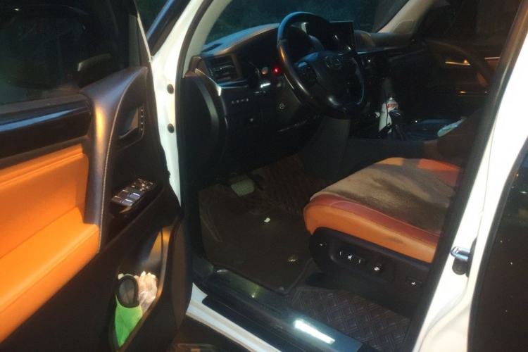 Used Lexus LX 2019 570 Dynamic Luxury Edition Driver Seat
