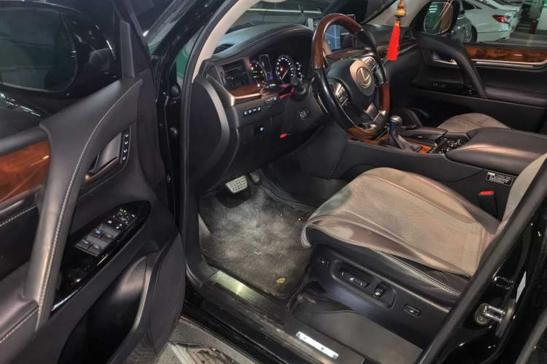 Used Lexus LX 2019 570 Prestige Luxury Edition Driver Seat
