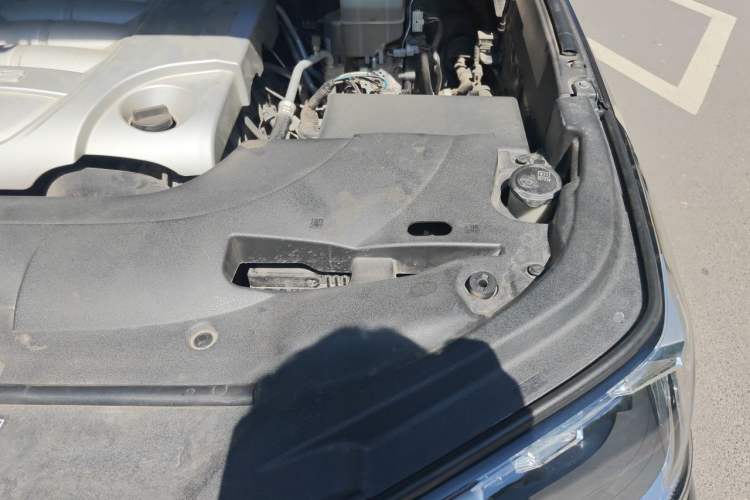 Used Lexus LX 2019 570 Dynamic Luxury Edition Engine Bay Left