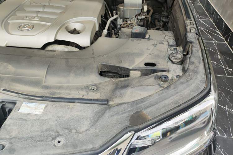 Used Lexus LX 2019 570 Prestige Luxury Edition Engine Bay Left