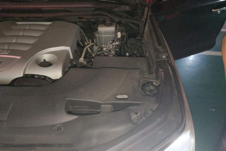 Used Lexus LX 2019 570 Dynamic Luxury Edition Engine Bay Left