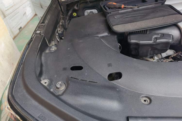 Used Lexus LX 2019 570 Dynamic Luxury Edition Engine Bay Right