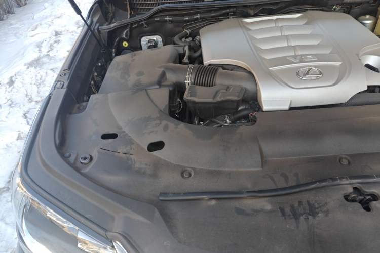 Used Lexus LX 2019 570 Dynamic Luxury Edition Engine Bay Right
