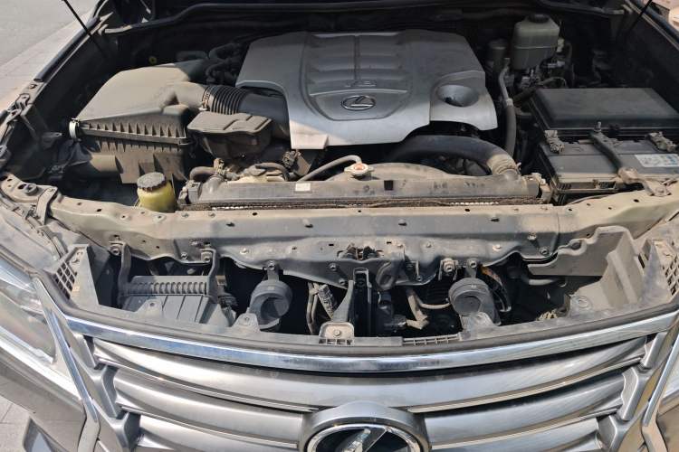 Used Lexus LX 2019 570 Dynamic Luxury Edition Engine Bay