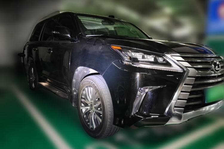 Used Lexus LX 2019 570 Dynamic Luxury Edition Front Right 45 Deg