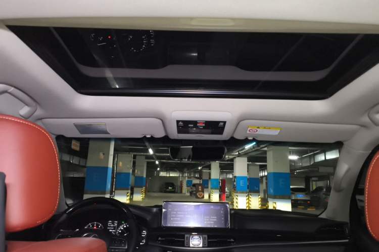 Used Lexus LX 2019 570 Prestige Luxury Edition Headliner