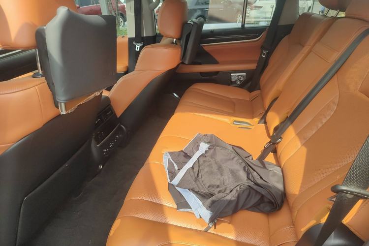 Used Lexus LX 2019 570 Dynamic Luxury Edition Left Rear Seat