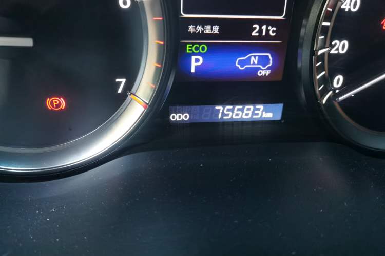 Used Lexus LX 2019 570 Dynamic Luxury Edition Odometer Close Up