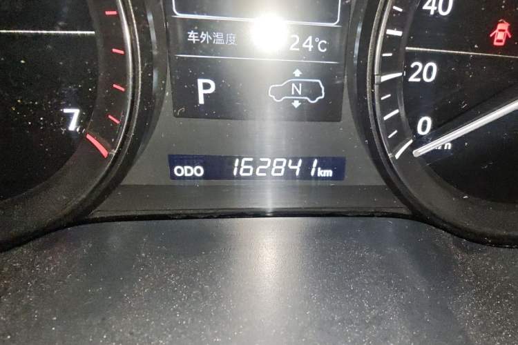 Used Lexus LX 2019 570 Prestige Luxury Edition Odometer Close Up