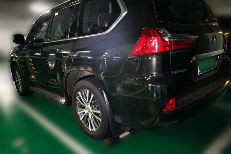 Used Lexus LX 2019 570 Dynamic Luxury Edition Rear Left 45 Deg