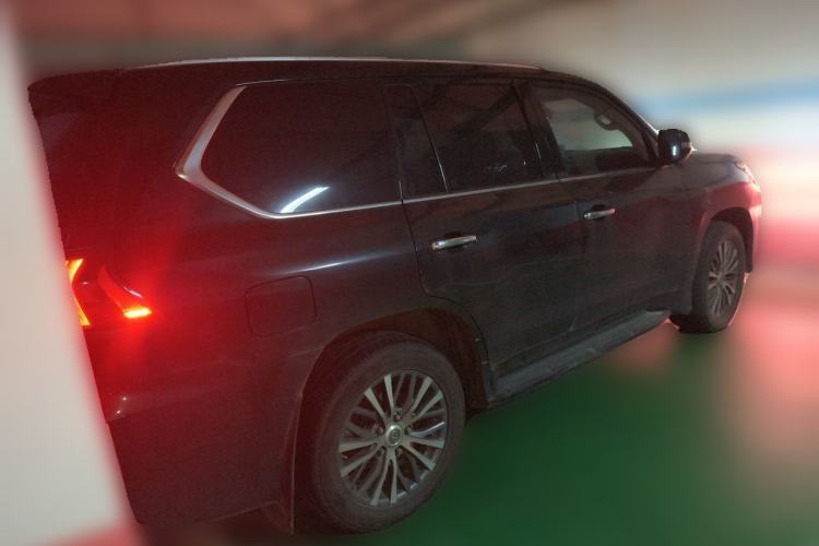 Used Lexus LX 2019 570 Dynamic Luxury Edition Rear Right 45 Deg