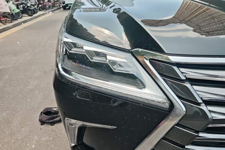 Used Lexus LX 2019 570 Prestige Luxury Edition Right Front Headlight