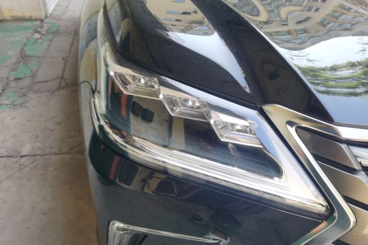 Used Lexus LX 2019 570 Dynamic Luxury Edition Right Front Headlight