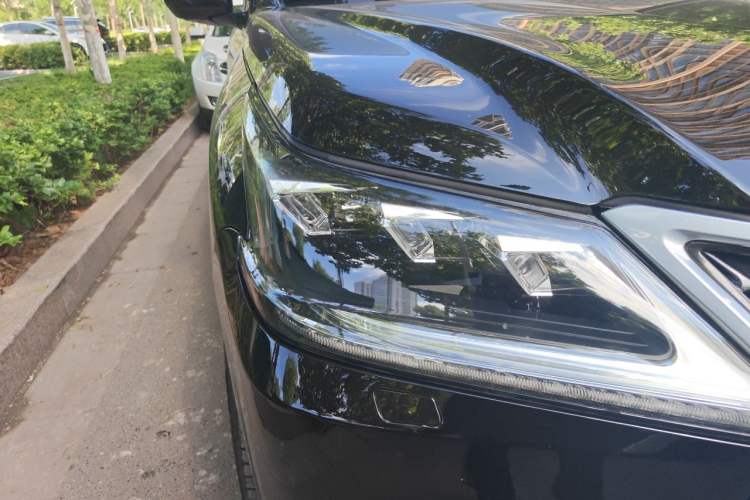 Used Lexus LX 2019 570 Dynamic Luxury Edition Right Front Headlight