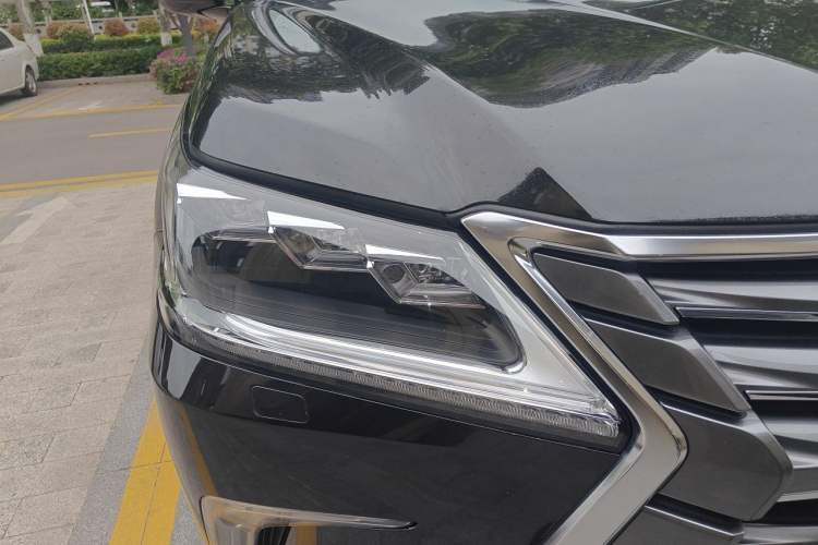 Used Lexus LX 2019 570 Dynamic Luxury Edition Right Front Headlight