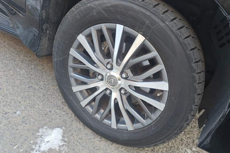 Used Lexus LX 2019 570 Dynamic Luxury Edition Right Front Wheel Hub