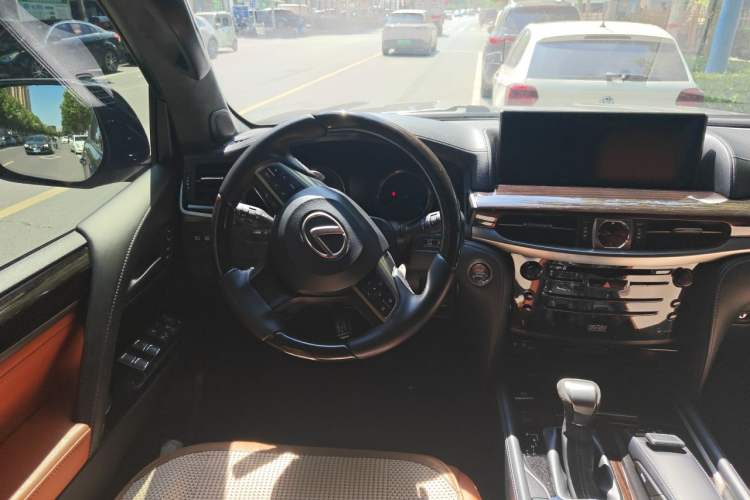 Used Lexus LX 2019 570 Dynamic Luxury Edition Steering Wheel