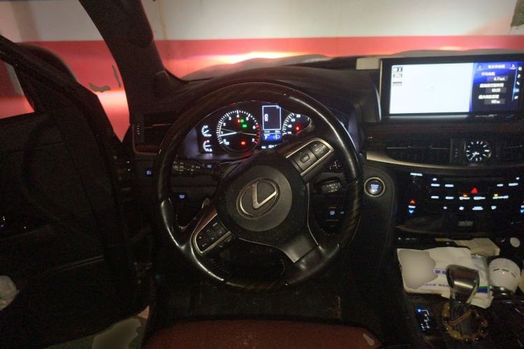 Used Lexus LX 2019 570 Dynamic Luxury Edition Steering Wheel