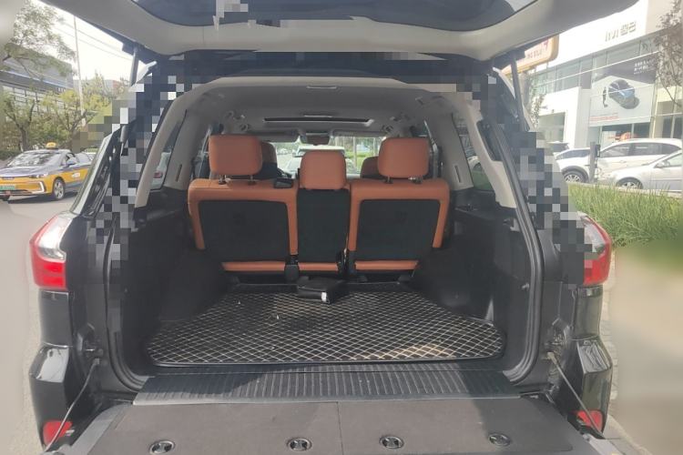 Used Lexus LX 2019 570 Dynamic Luxury Edition Trunk