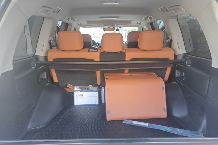 Used Lexus LX 2019 570 Dynamic Luxury Edition Trunk